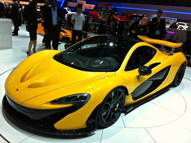 5) McLaren-P1-Front